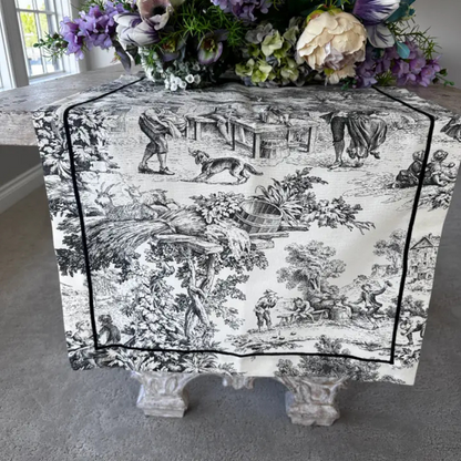 Montefalco Toile Runner